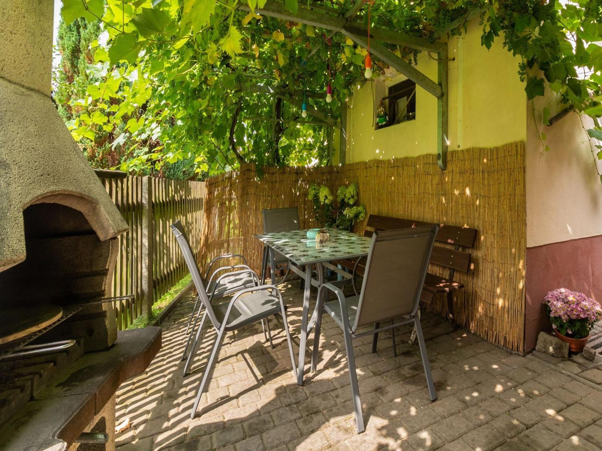 Modern Apartment In Sebnitz With A Terrace In Sebnitz Zewnętrze zdjęcie